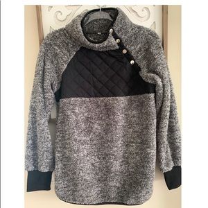 Cozy warm pullover sherpa  Sz M